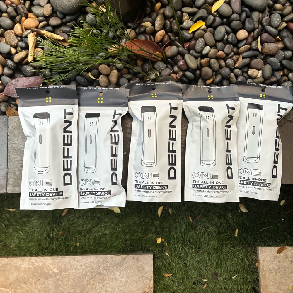 Defent All-in-One Safety Device - Fentanyl Test
